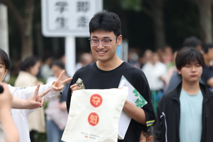 2024安徽高考开考！合肥市各考点现场直击