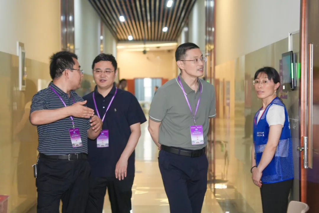 南京中医药大学2025年综合评价招生面试工作实录，为考生保障护航